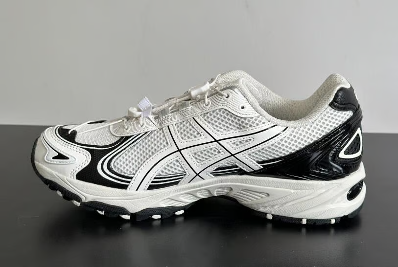 Asics Gel Kahana TR V4 White Black