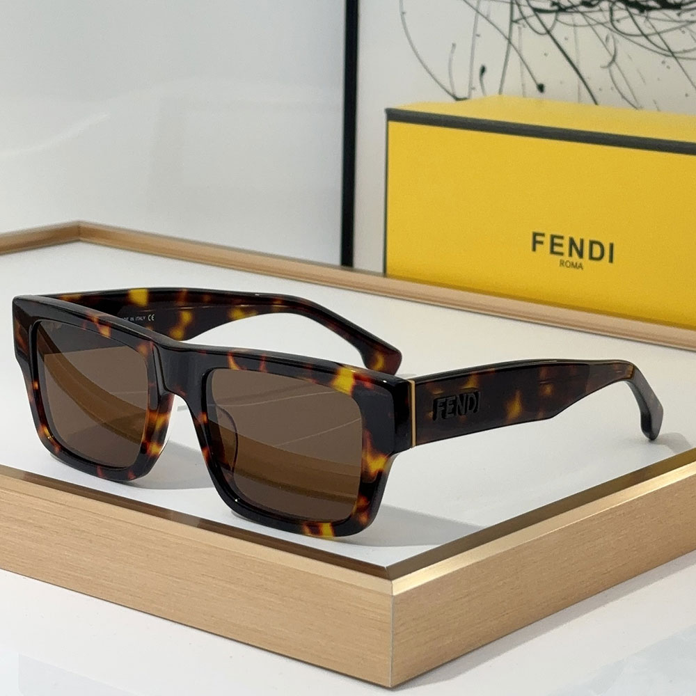 Fendi  Square Plate Sunglasses Top quality