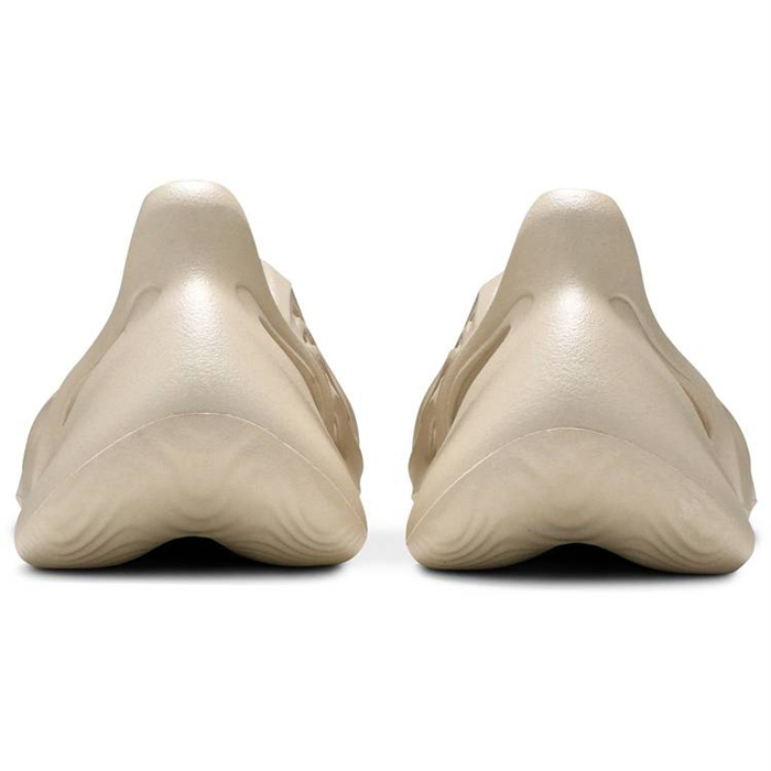 Yeezy Foam Runner Sand FY4567