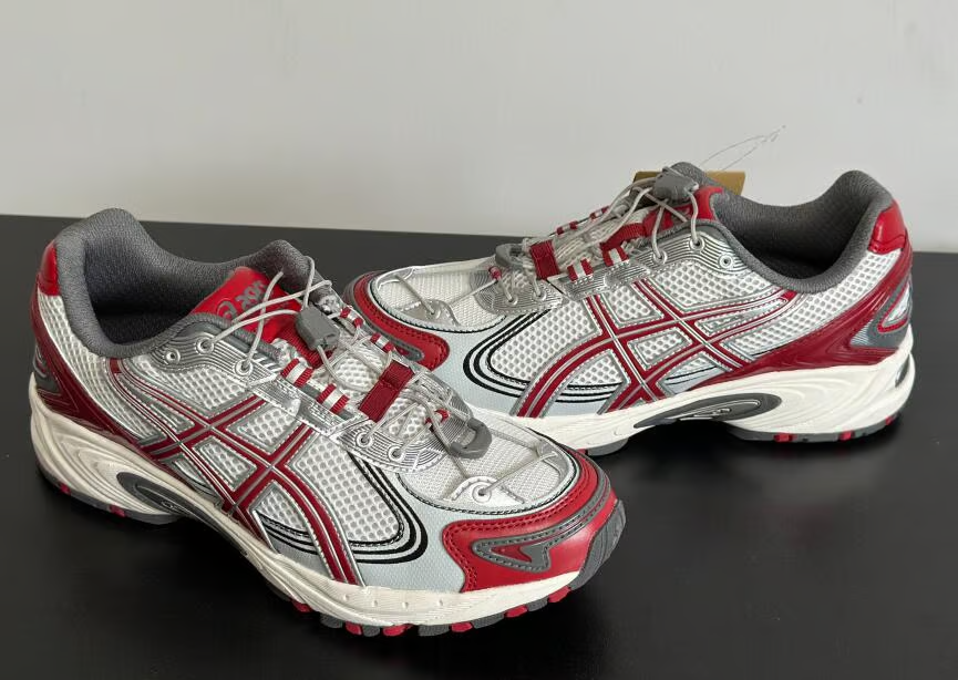 Asics Gel Kahana TR V4 Red Silver