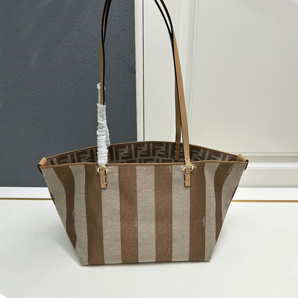 Fendi Reversible shopper in Pequin striped Bag
