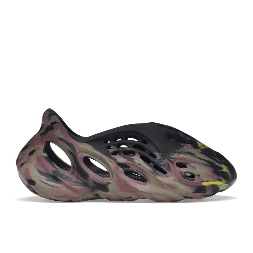 Yeezy Foam Runner Slide Sandals Onyx HP8739