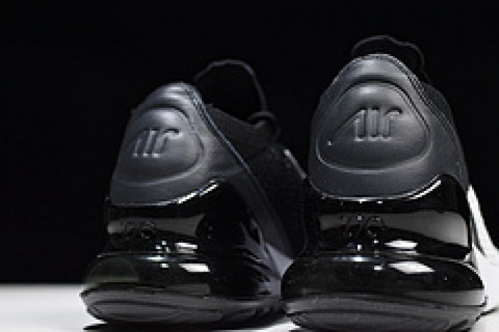 NIKE AIR MAX 270 FLYKNIT WHITE/BLACK AO1023-100