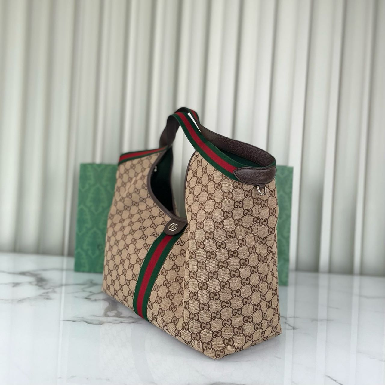 Gucci bag 853971
