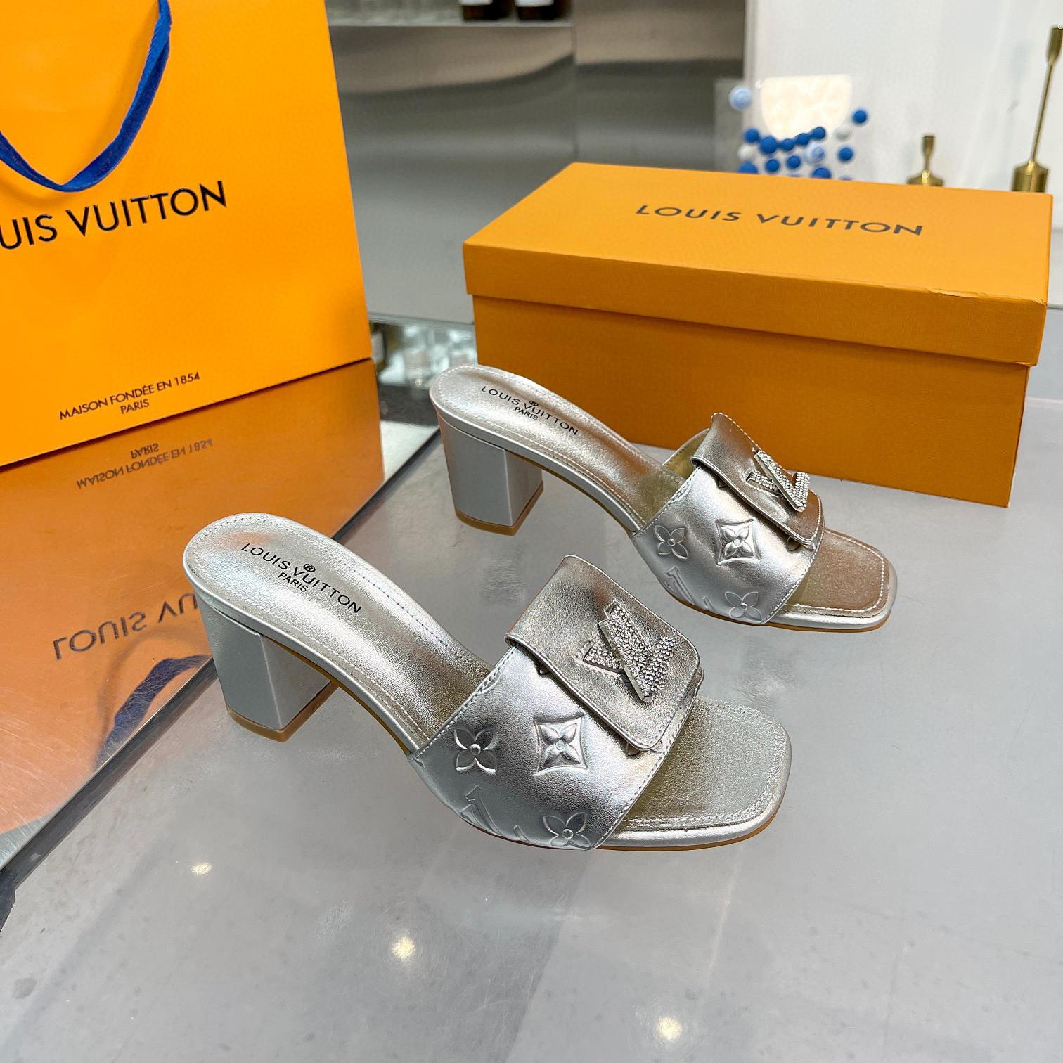 Louis Vuitton LV Flat Cut With Chunky Flip-flops Slide Sandal