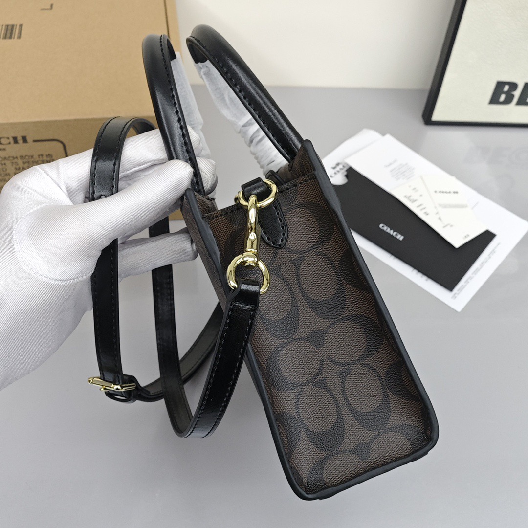 Coach carry sheet music bag