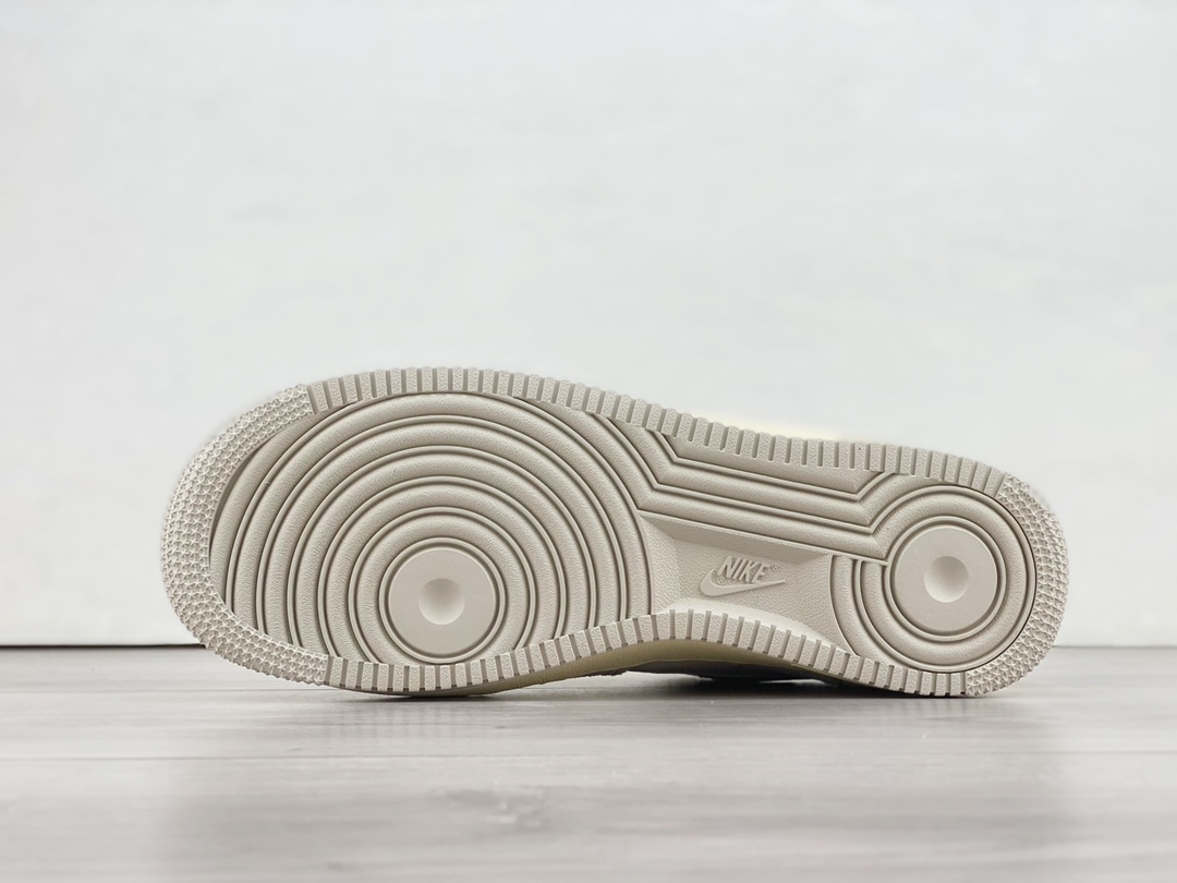 Nike Air Force Light Biege White