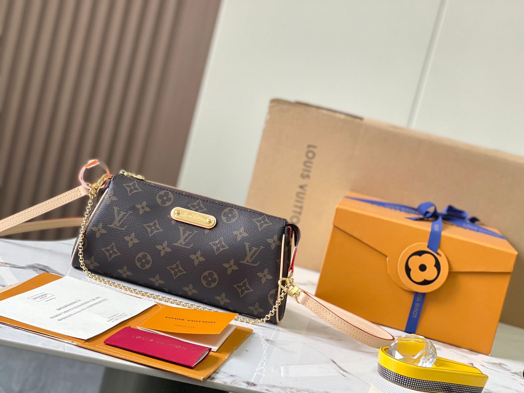 Louis Vuitton EVA handbag M95567