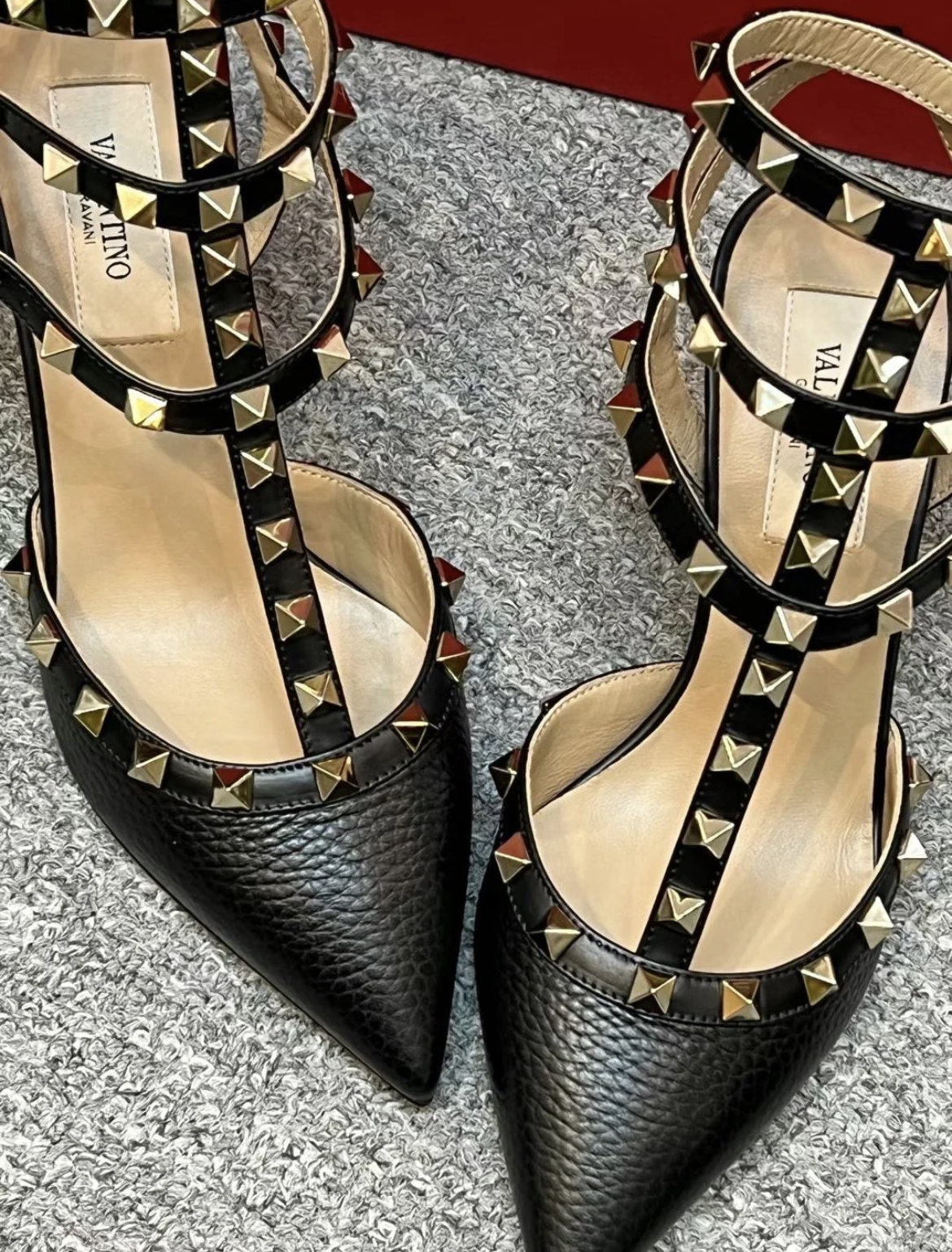 Valentino new style rivet high heels