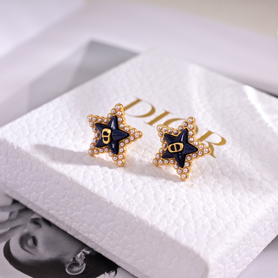 Dior new star earrings