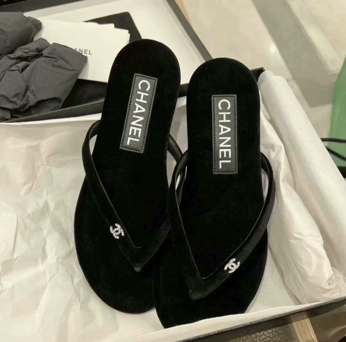 Chanel black velvet flip-flops