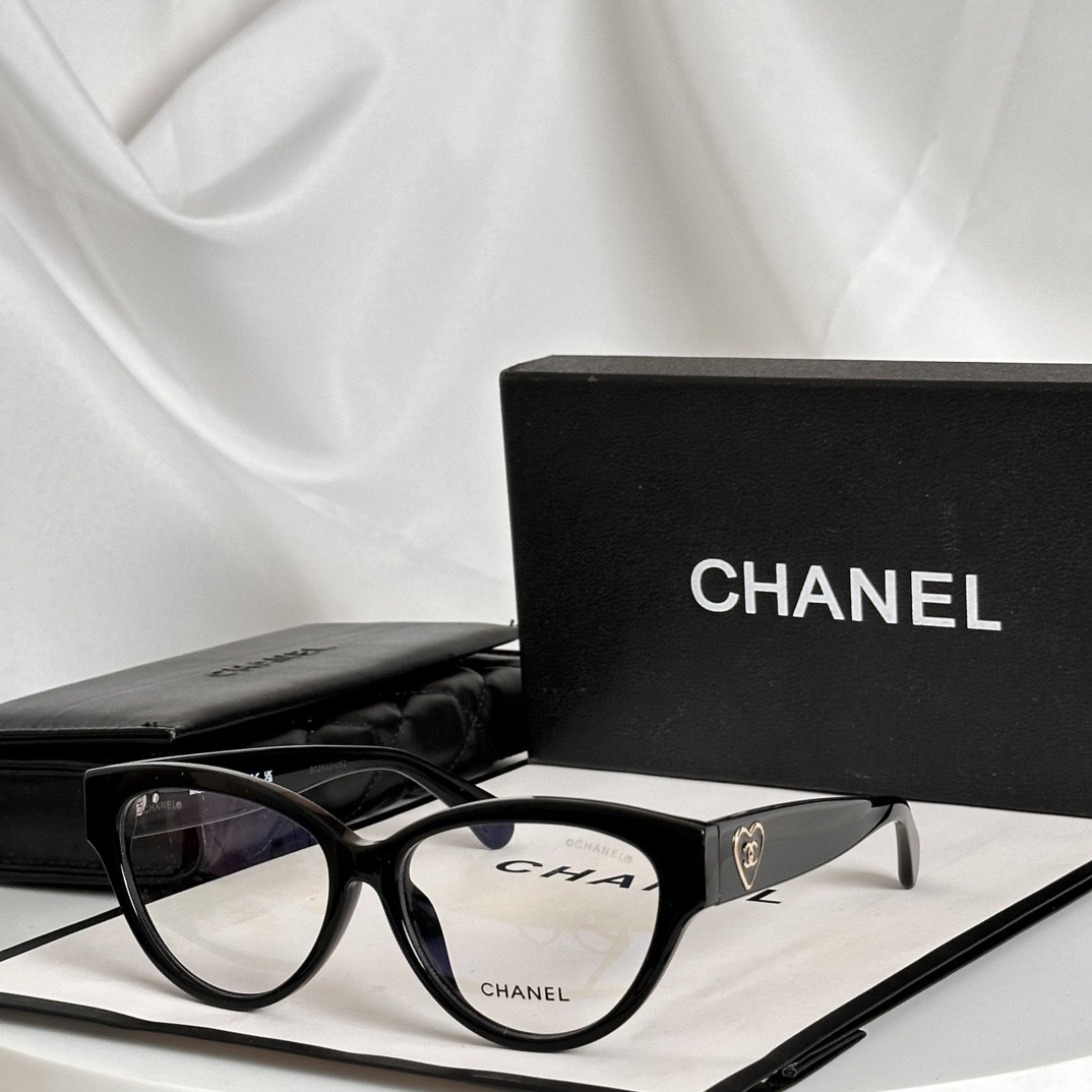 Chanel cat eye black framed heart-shaped sunglasses