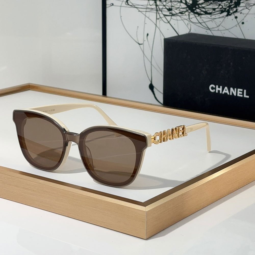 Chanel Mirror leg Hollowed out Logo Sunglasses Top quality