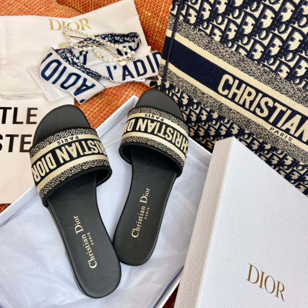 Dior Spring-Summer New Women's Embroidered Monogram Sandals