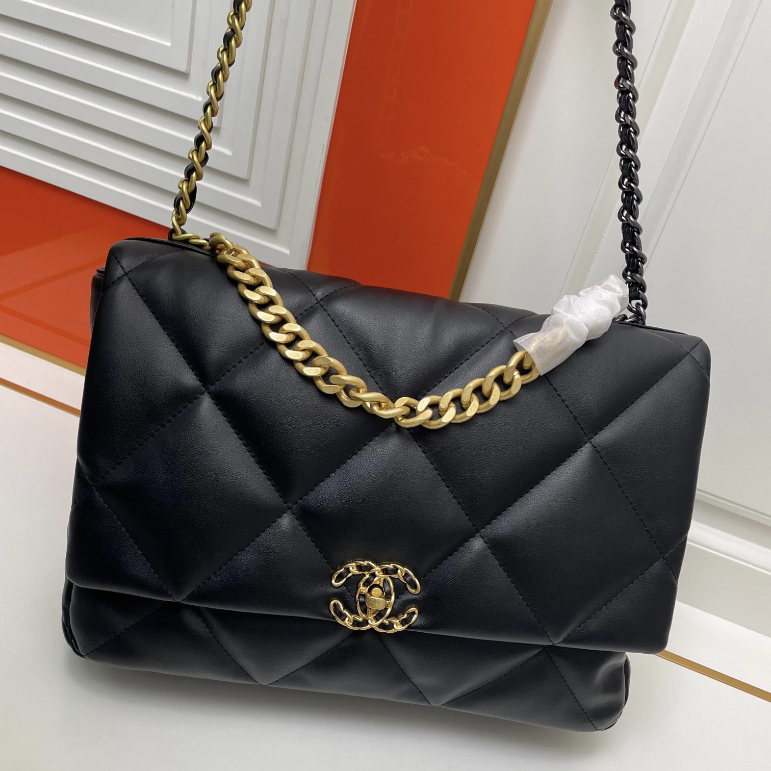 Chanel 19bag Lambskin Gold Buckle Shoulder Crossbody Bag