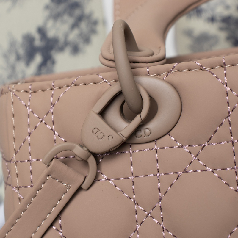 Dior The LADY D-LITE Bag  AAA Quality