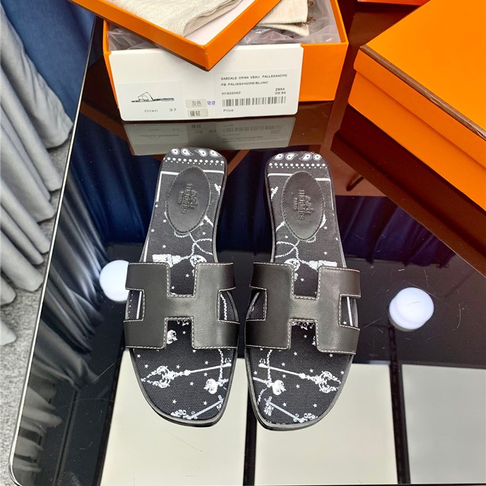 Hermes Oran Sandal