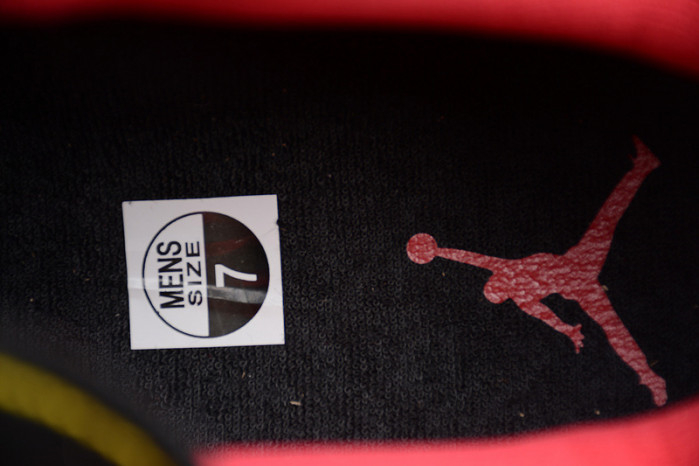 AIR JORDAN 11 RETRO LOW 