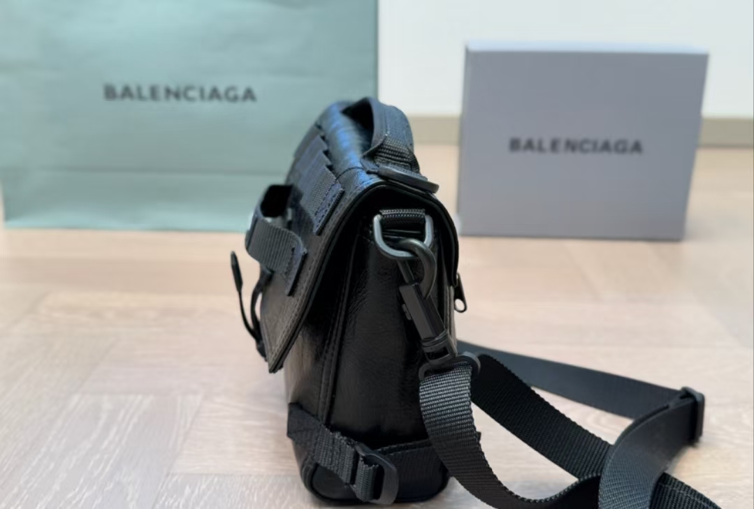 Balenciaga Folding Box Black Elegant Trendy Handbag