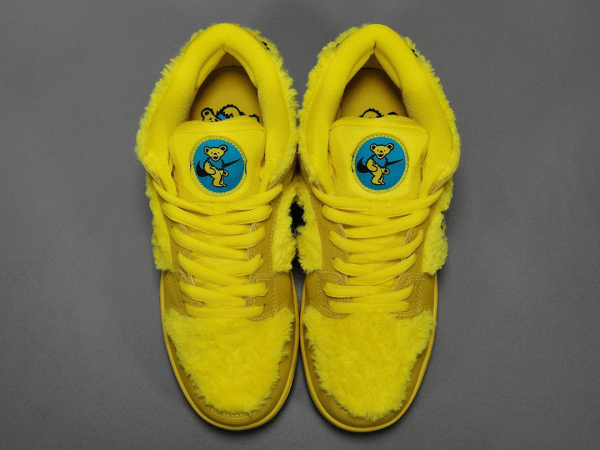 Grateful Dead x SB Dunk Low Pro “Opti Yellow”