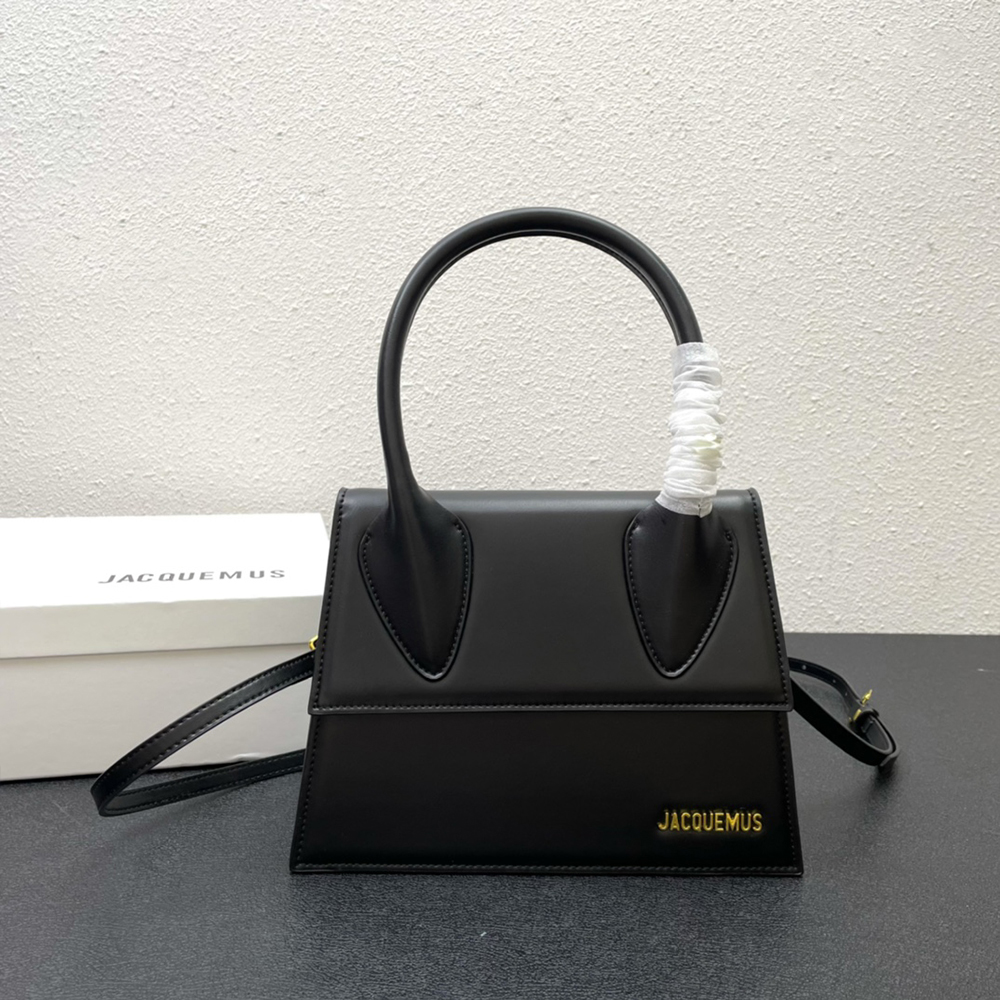 Jacquemus Le Grand Chiquito Large Tote Lipstick Bag