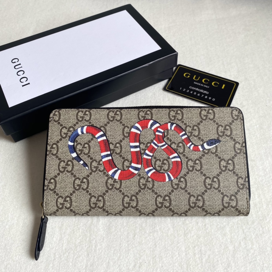 Gucci Unisex GG Supreme Printed Long Zipper Wallet