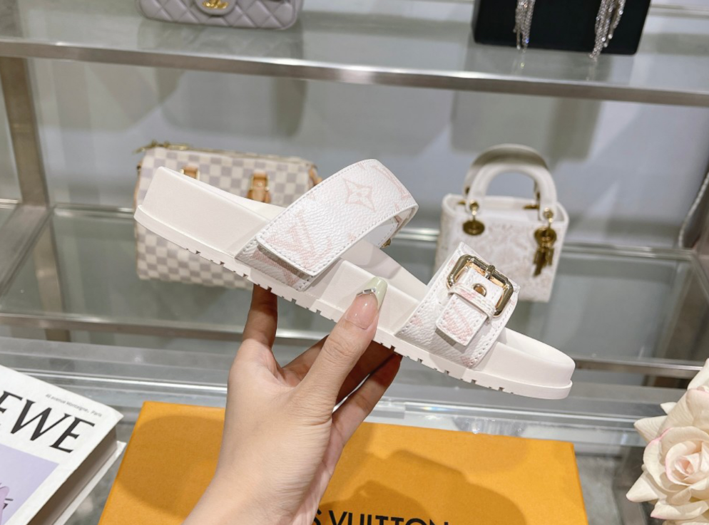 LV New Trendy Fashion Spring-Summer Collection Highly Recommended Premium Custom Sandals