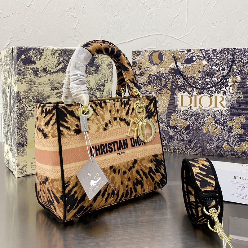 Dior The LADY D-LITE Bag  AAA Quality