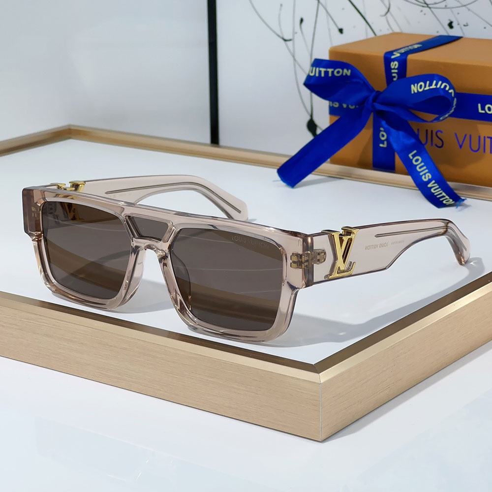 Louis Vuitton LV SLEEK SQUARE Sunglasses