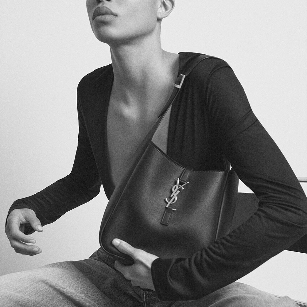 SAINT LAURENT Le 5 à 7 monogram-plaque shoulder bag