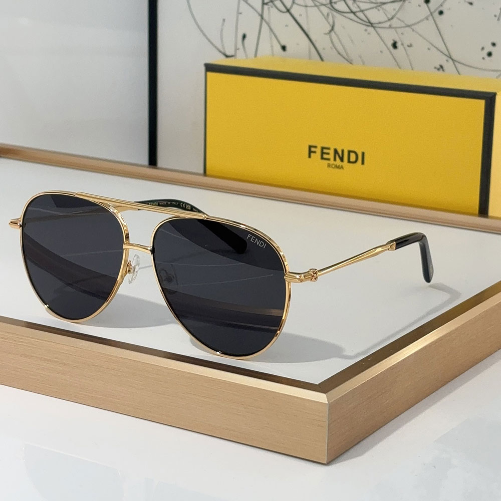 Fendi  Aviator metal Sunglasses Top quality