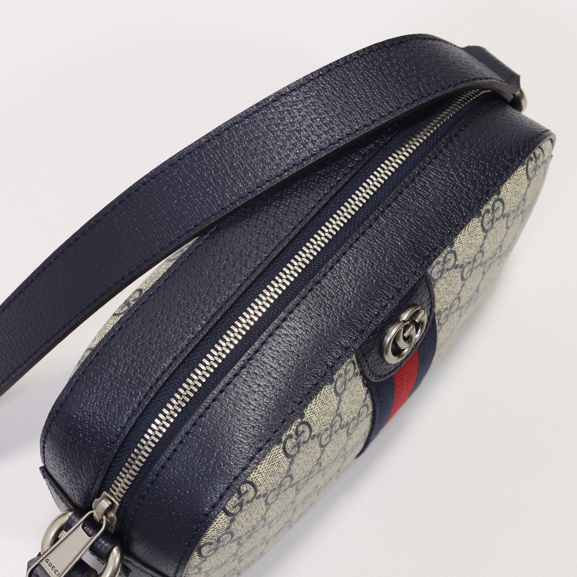 GUCCI ophidia GG crossbody bag