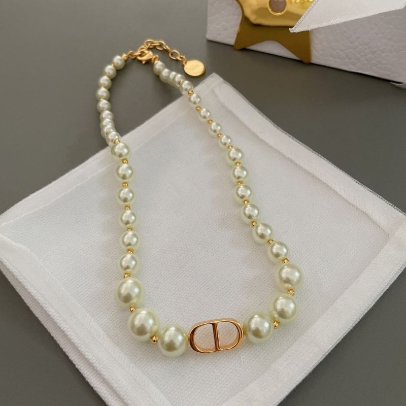 Christian Dior pearl necklace & Bracelets Jewelry