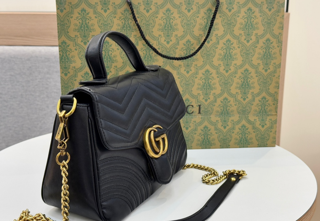 GUCCI Black Warrior Handheld Postman Bag