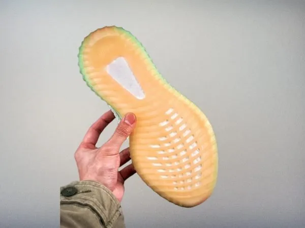 Yeezy350 Boost V2 “Hyperspace”