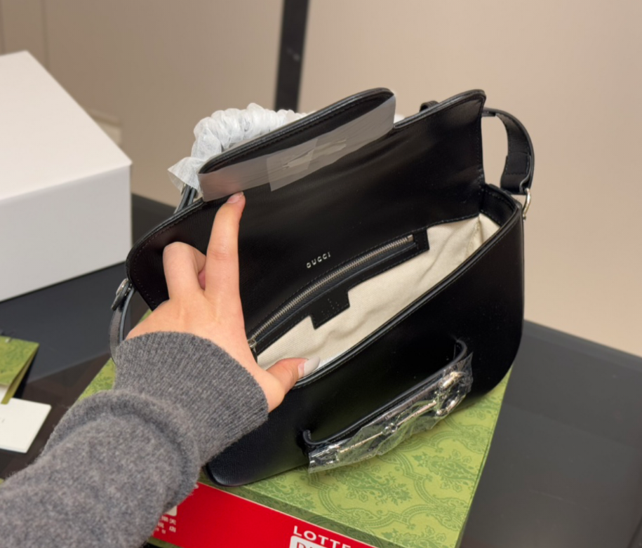 GUCCI New Black Underarm Bag