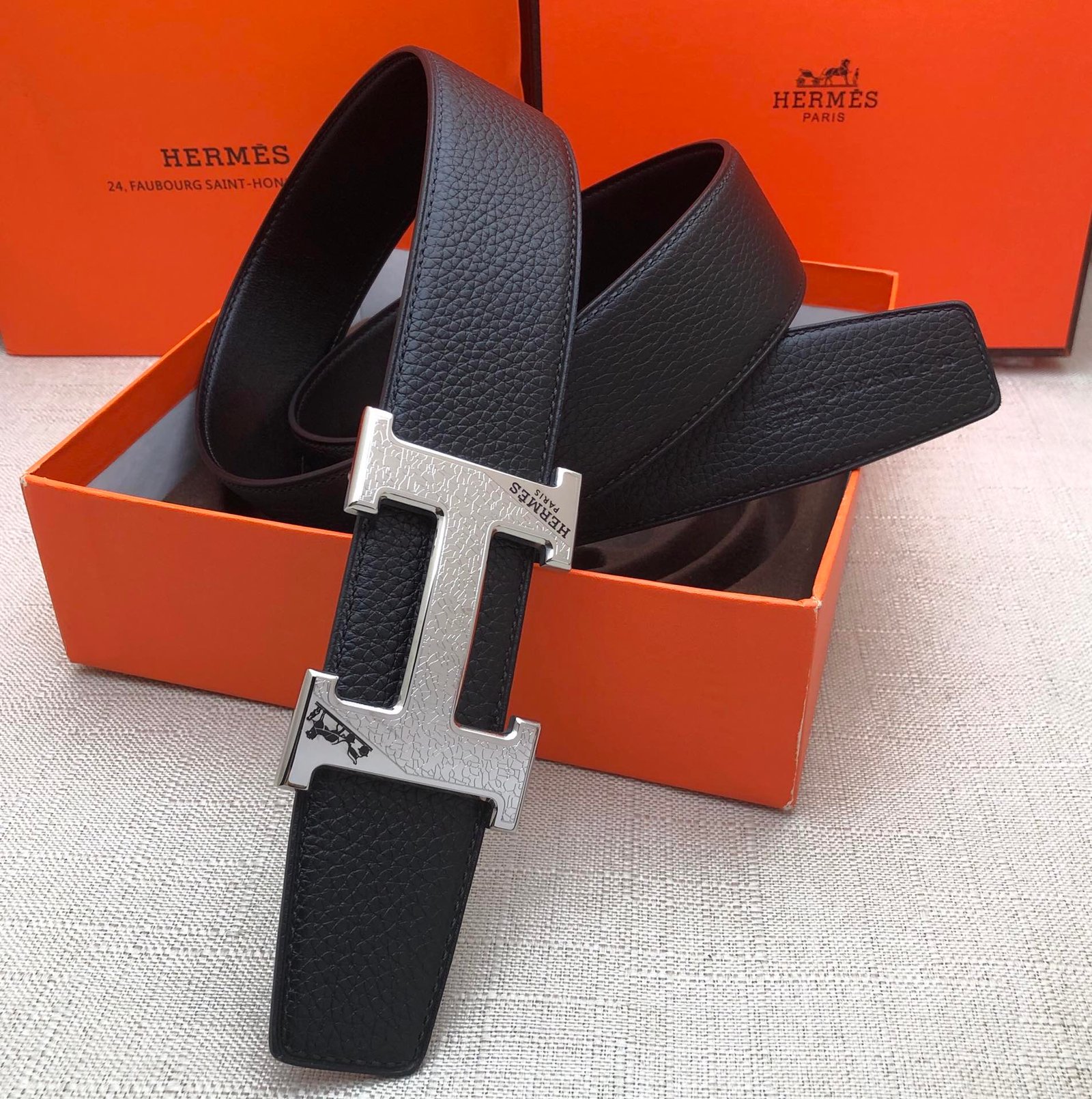 Hermes H Belt Buckle & Reversible Black Belt 380MM