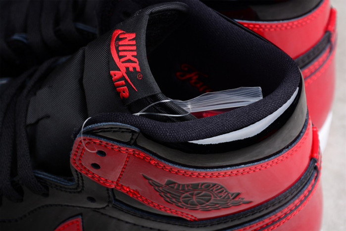 AIR JORDAN 1 HIGH OG BRED PATENT 555088-063