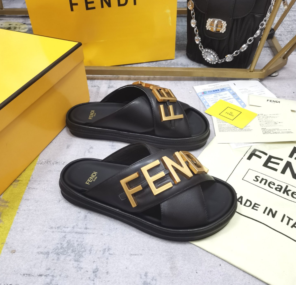 Fendi's new leather fabric wide cross shoelaces black slippers