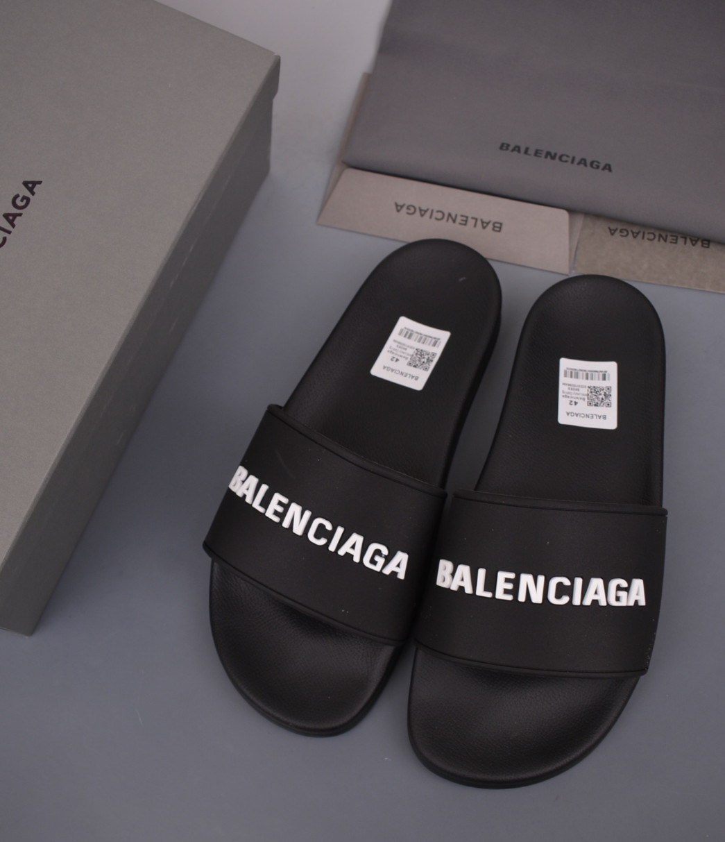 Balenciaga original cowhide black slippers
