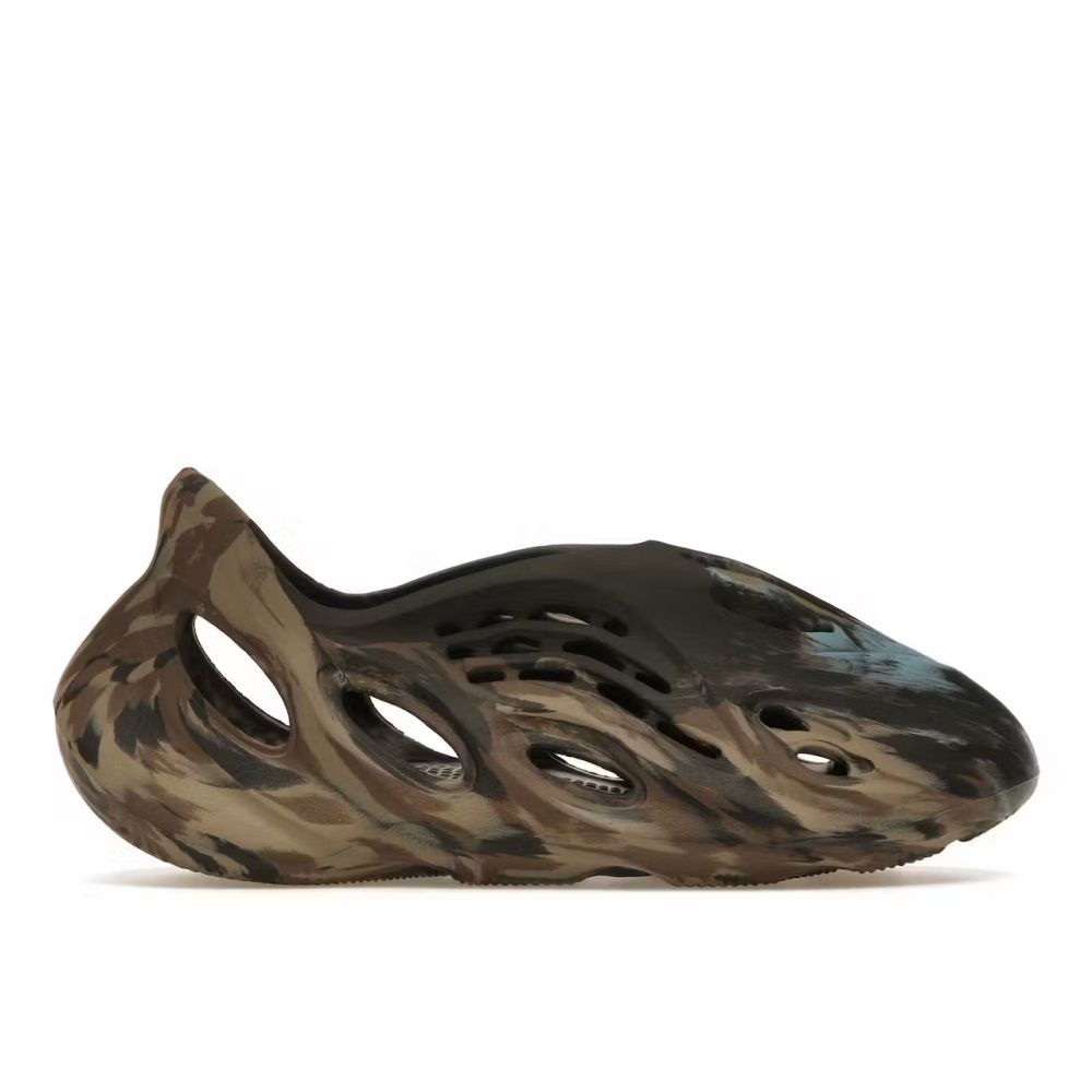 Yeezy Foam Runner Slide Sandals Onyx HP8739