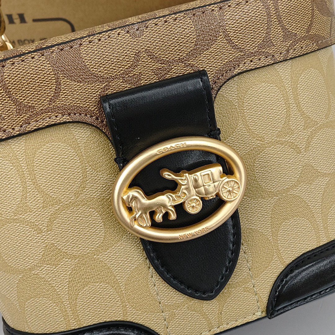 Coach cosmetic case bag