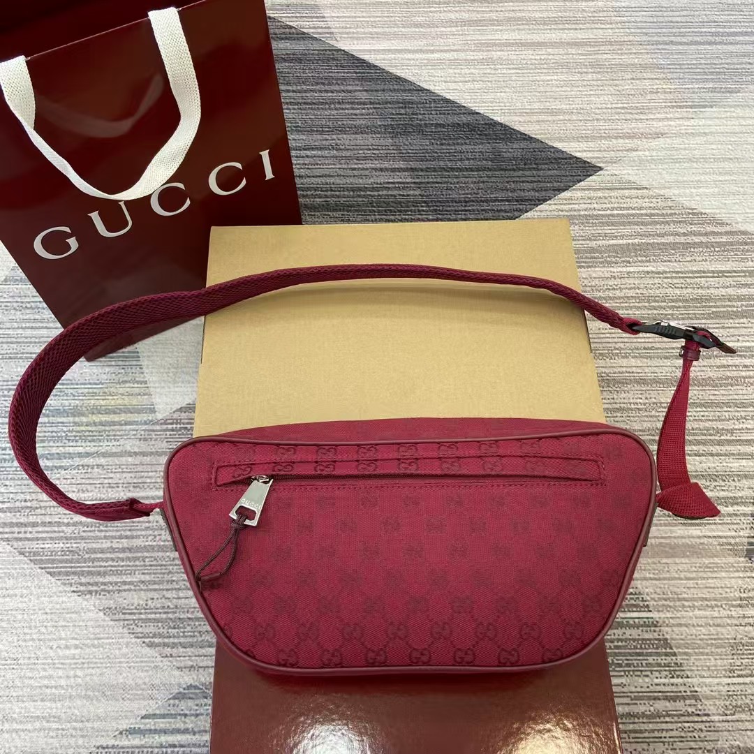GUCCI Small GG crossbody bag