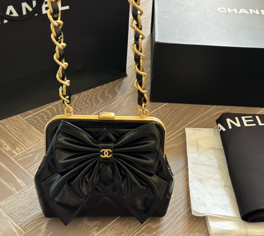 Chanel 24a bow bag
