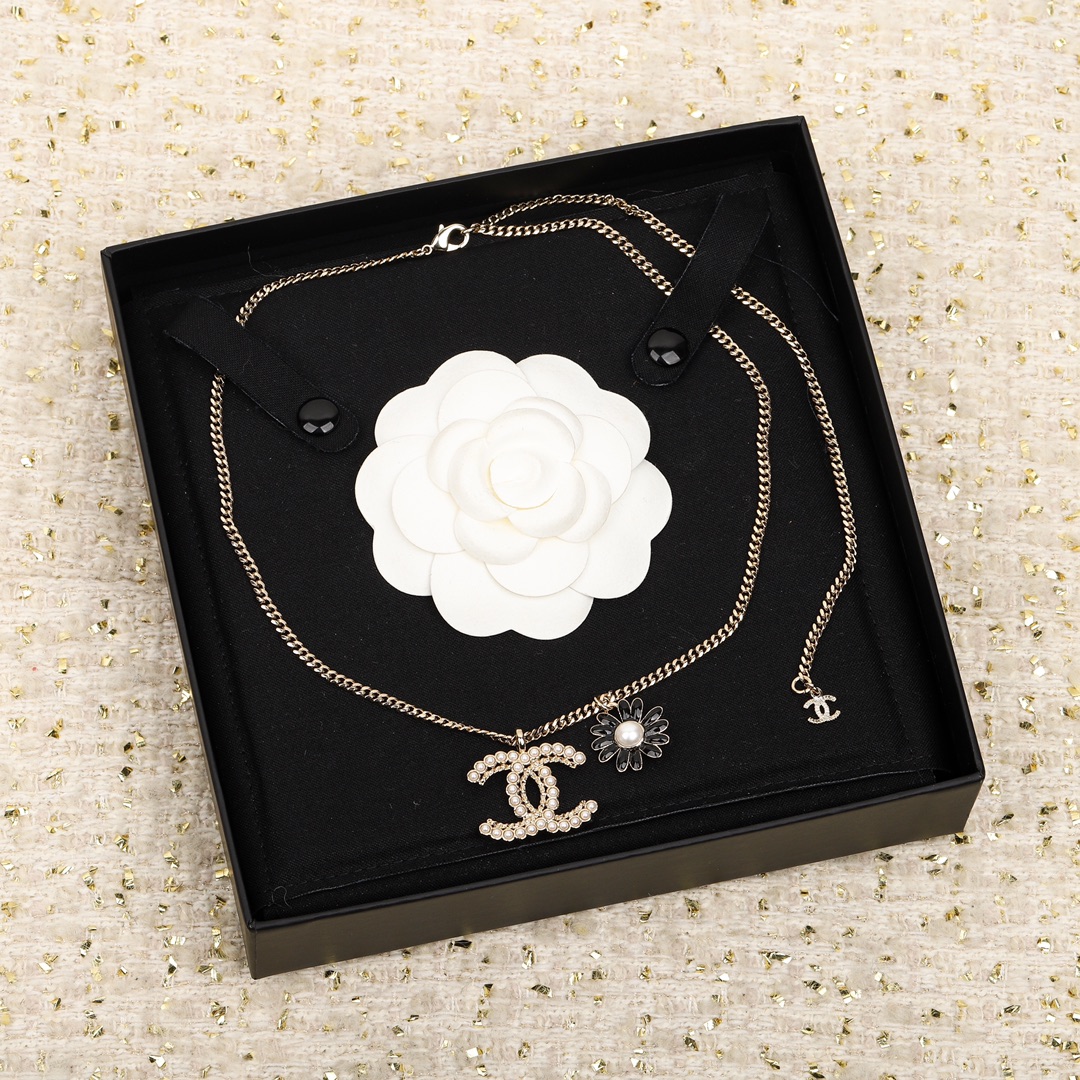 Chanel 23c flower choker Jewelry