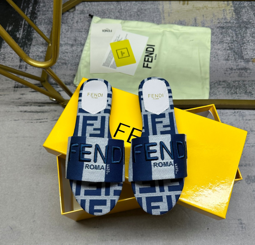 Fendi's new wide ribbon flat canvas slippers
