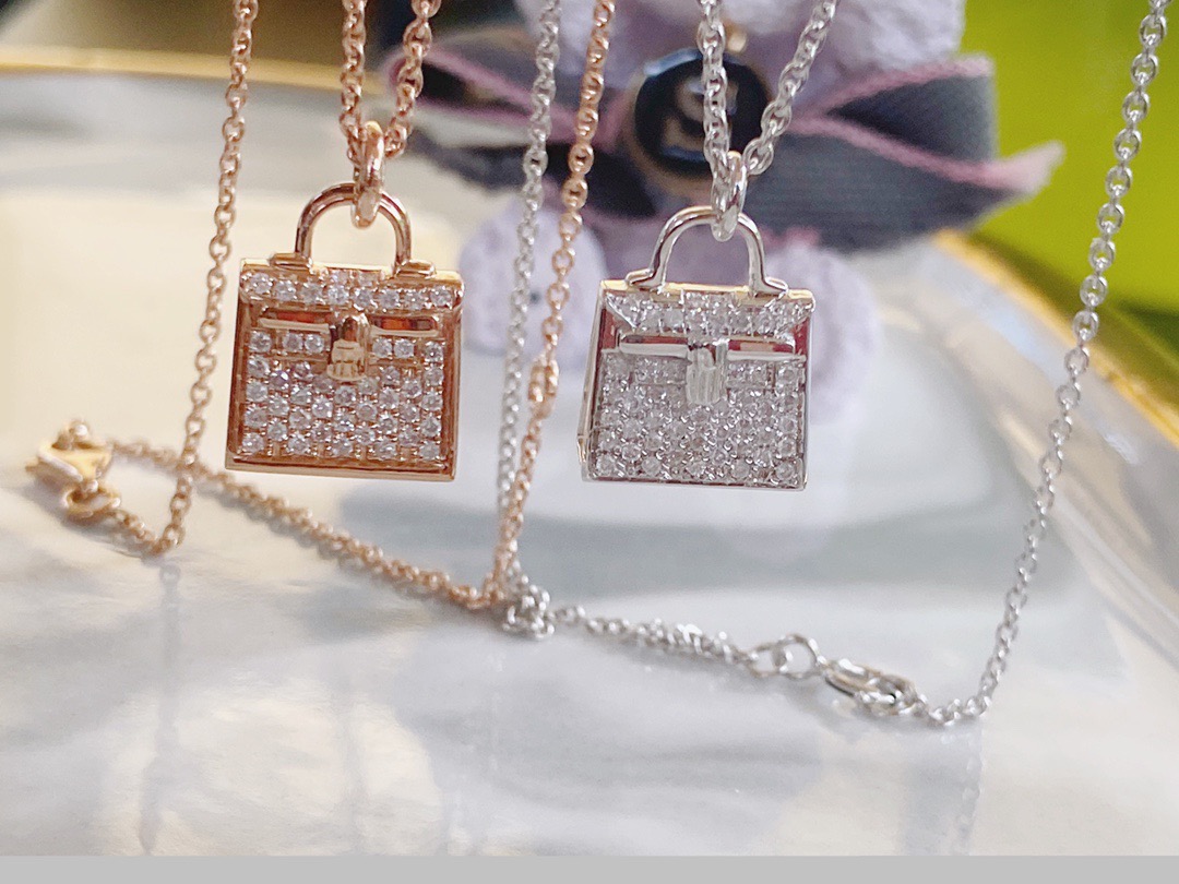 Hermes bag pendant necklace