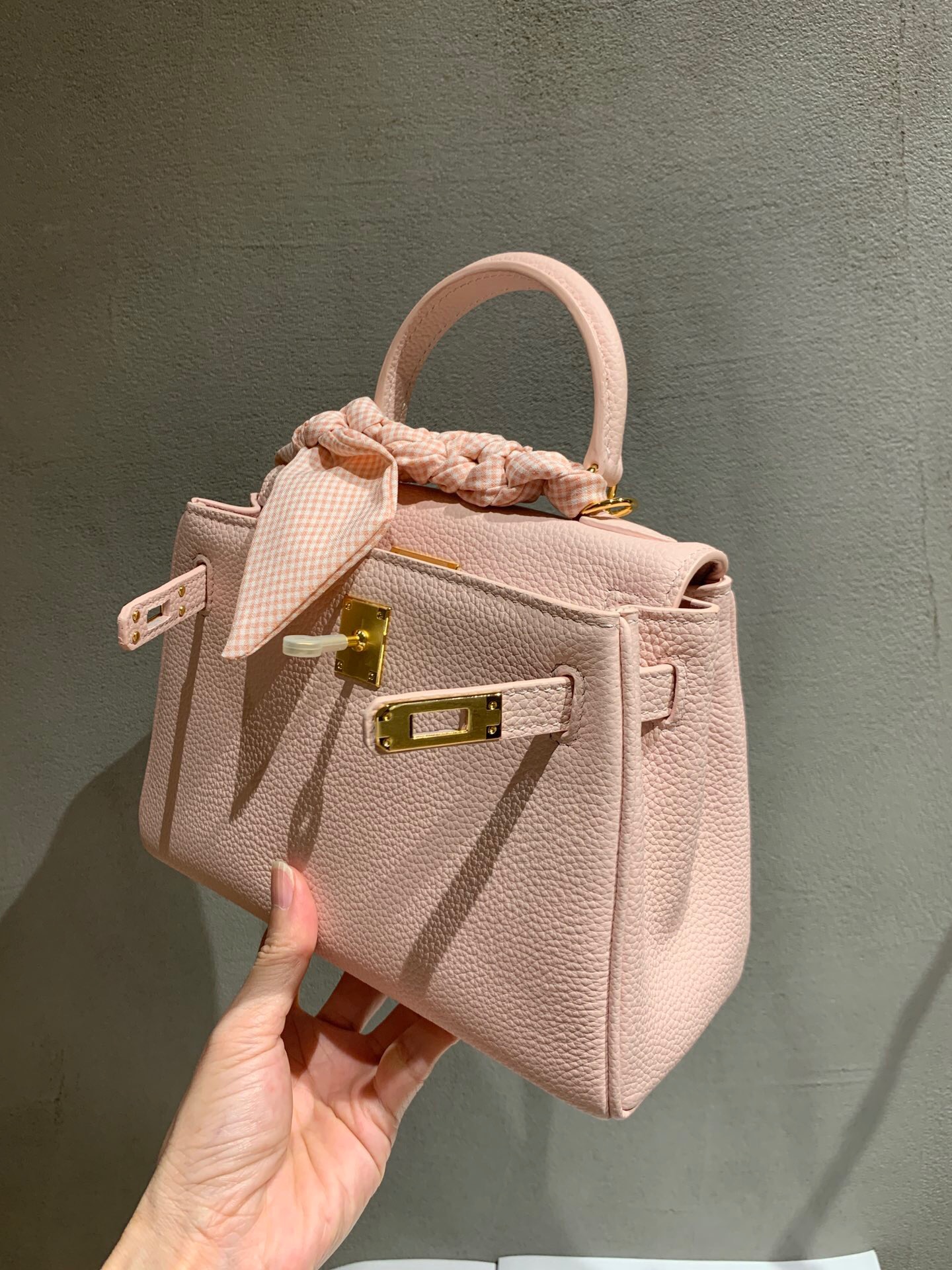 Hermes new pink kelly handbag