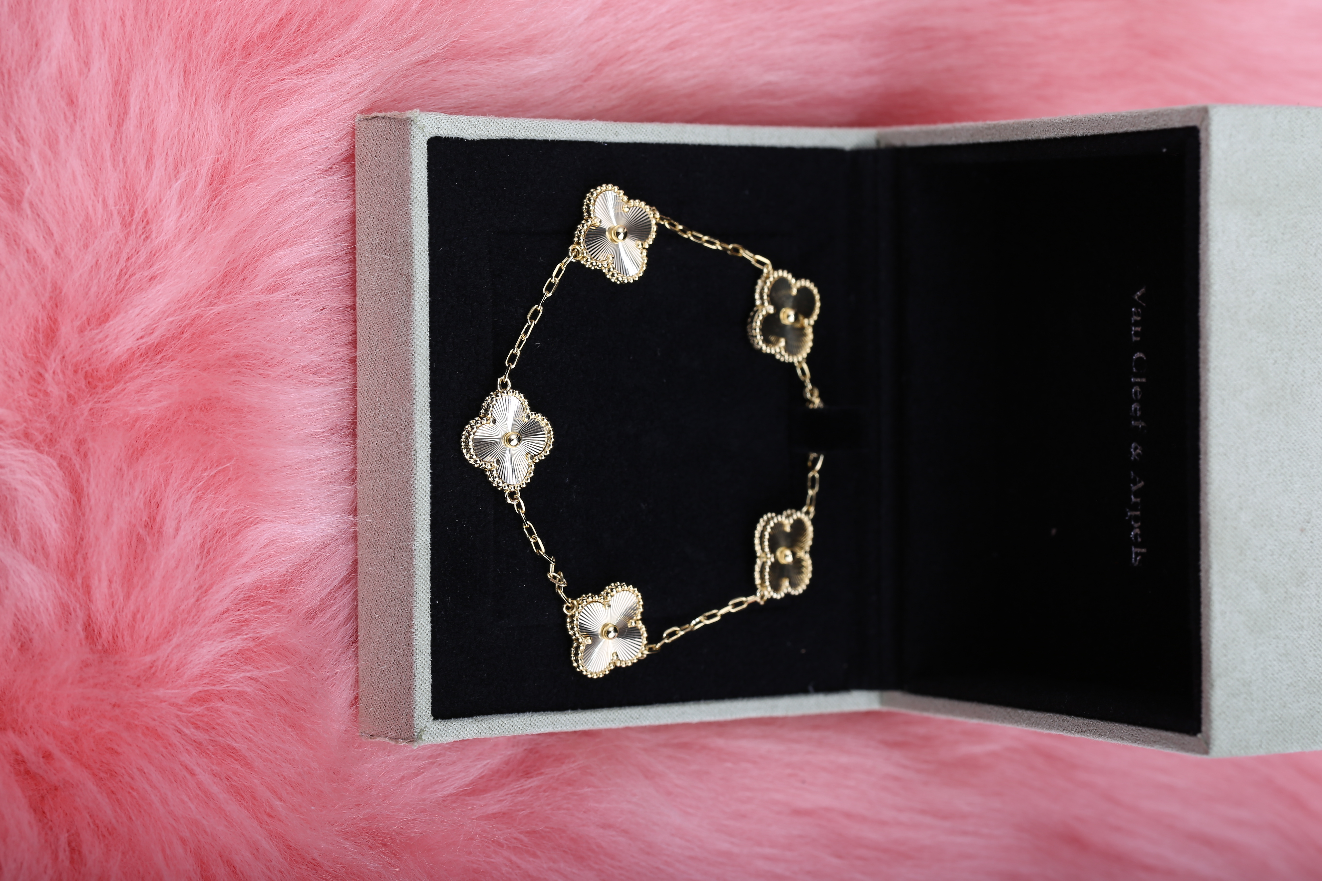 Van Cleef&Arpels VCA Gold Laser Bracelet Jewelry