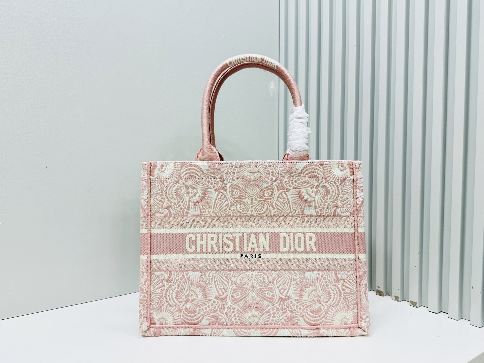 Dior Medium D-Butterfly paisley embroidery Book Tote